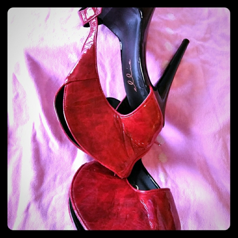 6 inch red shoes worn twice